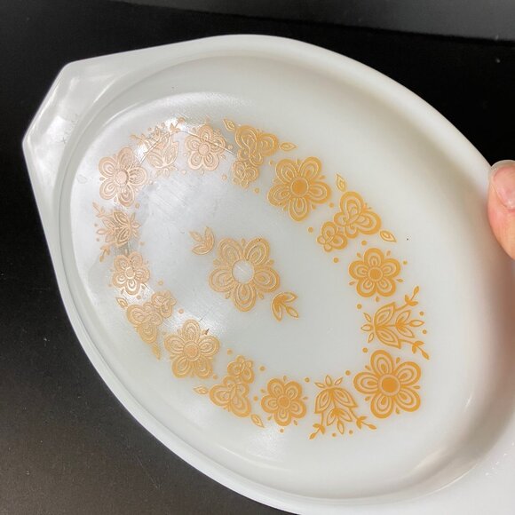 Pyrex Butterfly Gold Oval #943 Replacement Milk Glass Lid Only - Picture 6 of 11